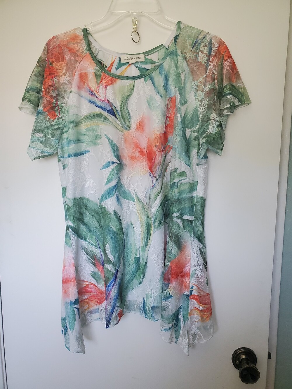 Clover + Pine Womans Lace Overlay Tropical Print High Low Flutter Sleeve Top M